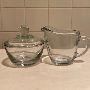 NWT Anchor Hocking cream & covered sugar set